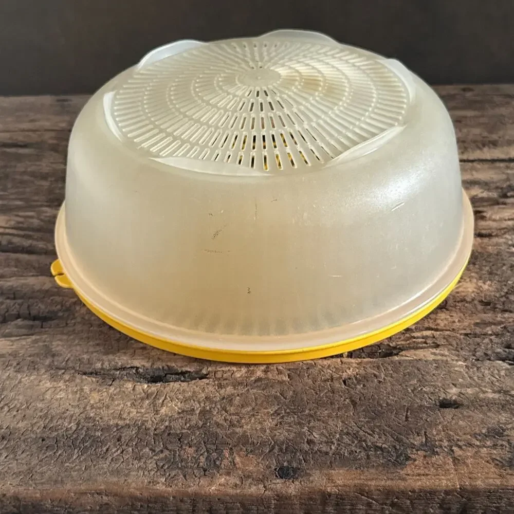 Vintage Tupperware Lettuce Spinner Colander Bowl Set Yellow 1336-A Retro Kitchen